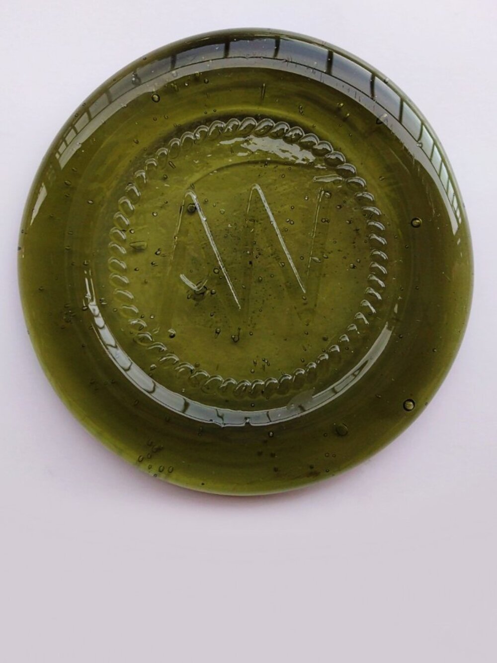 Vintage Jamestown Green Glass Augustine Washington Souvenir Paperweight - Picture 4 of 5
